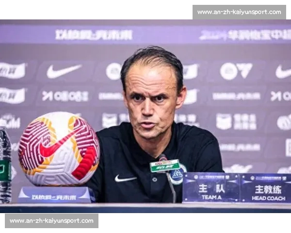 拉坦齐奥战术破解斯卢茨基，新鹏城针对性打法显成效